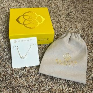 silver kendra scott necklace